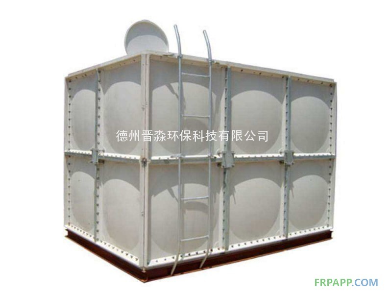 SMC組合式水箱是目前國(guó)際上采用的新型水箱。由整體優(yōu)質(zhì)的SMC水箱板拼裝而成。其特點(diǎn)是采用食品級(jí)樹(shù)脂，因此水質(zhì)好，清潔無(wú)污染；具有強(qiáng)度高，重量輕；耐腐蝕，外形美觀，使用壽命長(zhǎng)，保養(yǎng)管理方便等。